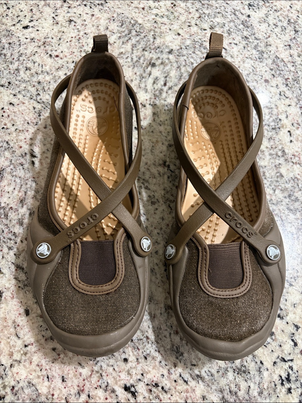 CROCS Women’s Brown Cross-Strap Canvas Flats
